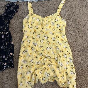 Old Navy Yellow Floral Dress | L | Adjustable Straps | NWT